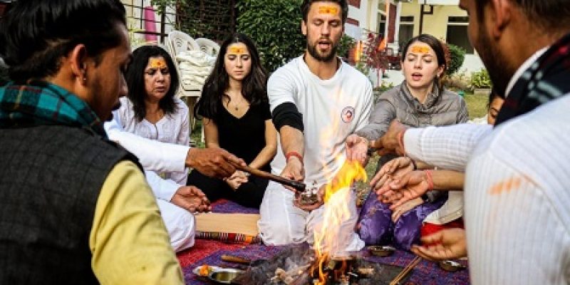 HRishikesh Yoga – Yoga Teacher Training School in India